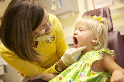 mẹo chữa sâu răng cho trẻ cực nhanh