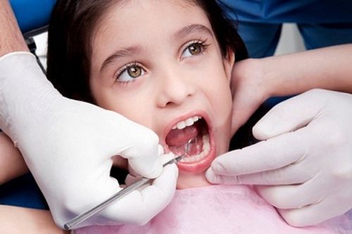 Sâu răng sữa có cần điều trị ?