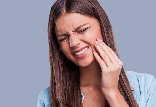 4 dấu hiệu răng miệng cảnh báo bệnh nguy hiểm 4