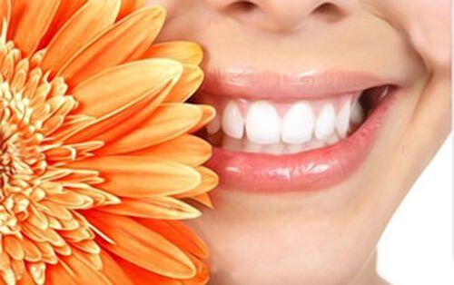 Bọc răng sứ thẩm mỹ giúp bạn đẹp hơn