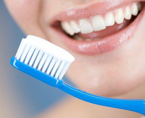 Làm gì khi răng bị mòn mặt nhai ?