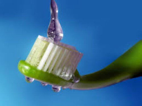Tăng cường fluor cho răng miệng bằng cách nào ?
