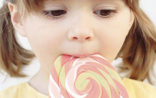 5 lưu ý khi chăm sóc răng miệng trẻ em